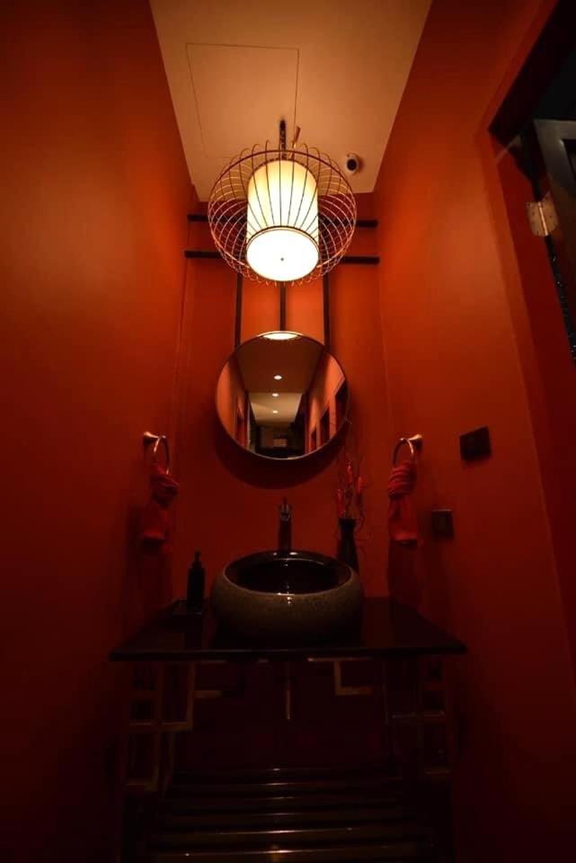 Caiyong Hometel & Cafe'S Studio Bangkok Kültér fotó